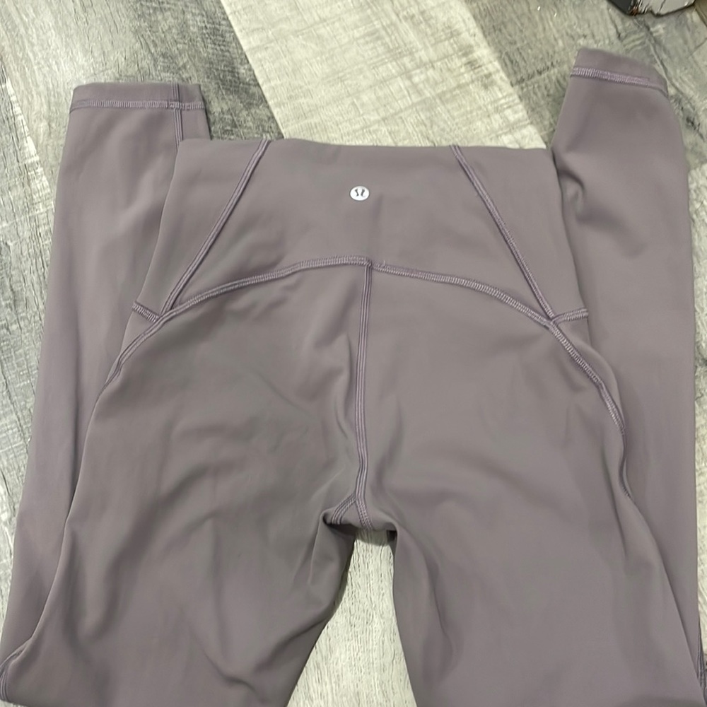 Lululemon Wunder under purple leggings